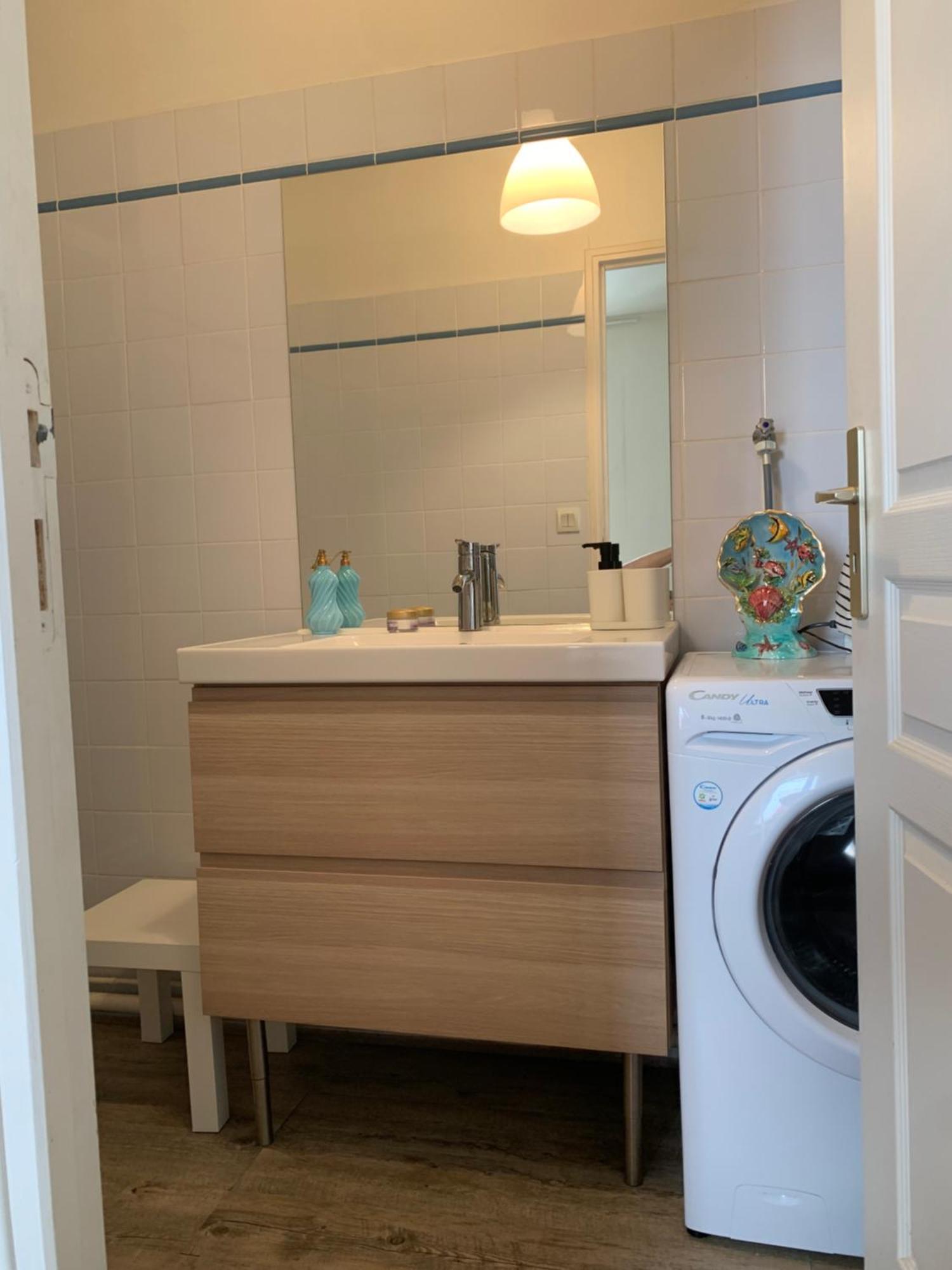 Biarritz Centre, Pres Avenue De Verdun, Cosy Apt 2 Pieces , Salon , Chambre Separe, Rue Tres Calme A 10 Minutes A Pied De La Grande Plage Kültér fotó